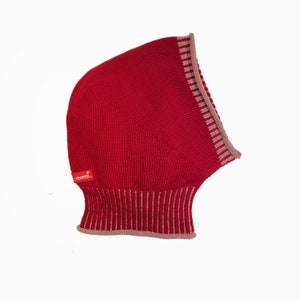 Hat with Scarf, knitted from poor Wool Merino Red