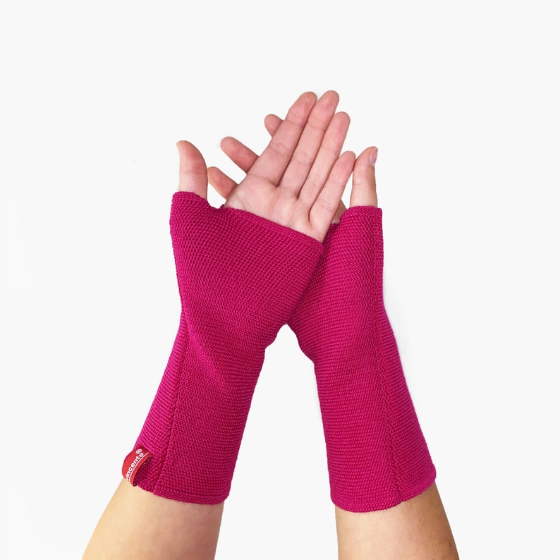 Gauntlets with thumb hole Pink