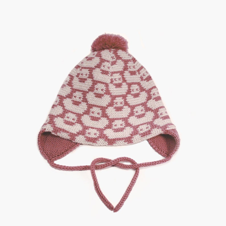 knitted Cap with ducks Pink