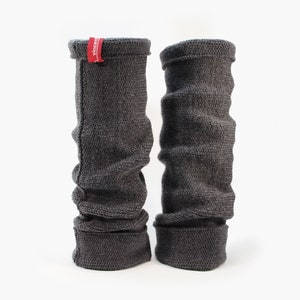 Gauntlets, warm and highly Elastic from Poor Wool(Merino)