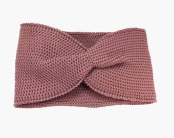 Un bandeau/turban twisté à motif de perles