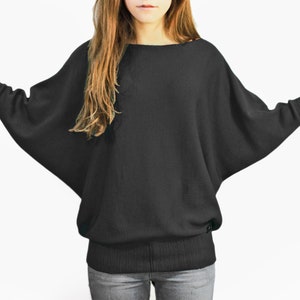 Bat-jumper from poor Wool Black