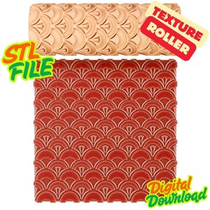 Puede incluir: Un rodillo de textura cilíndrico de color beige con un patrón repetitivo en forma de abanico y una impresión cuadrada roja que muestra el mismo diseño. La imagen incluye el texto STL FILE, TEXTURE ROLLER y DIGITAL DOWNLOAD en colores brillantes.