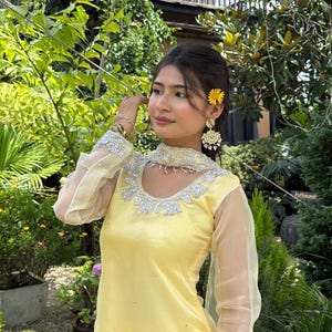 Hand embroidery premium kurthi set