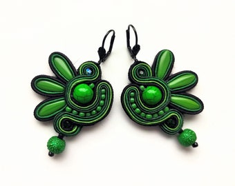 Gift Ideas - earrings-soutache earrings-boho-Soutache Jewelry-Hand Embroidered Green Wings