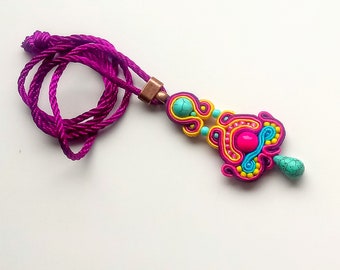 Halskette mit Anhänger Soutache - Holi