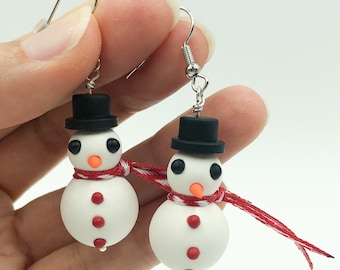 Snowman Earrings / Handcrafted Polymer Clay / Lightweight Christmas Wihter Themed Earrings - ER002