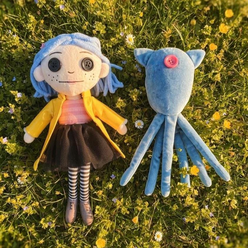 Coraline merch - Etsy 日本