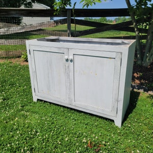 Reclaimed Barnwood Pine Vanity: Rustic Farmhouse Bathroom, 48&quot;