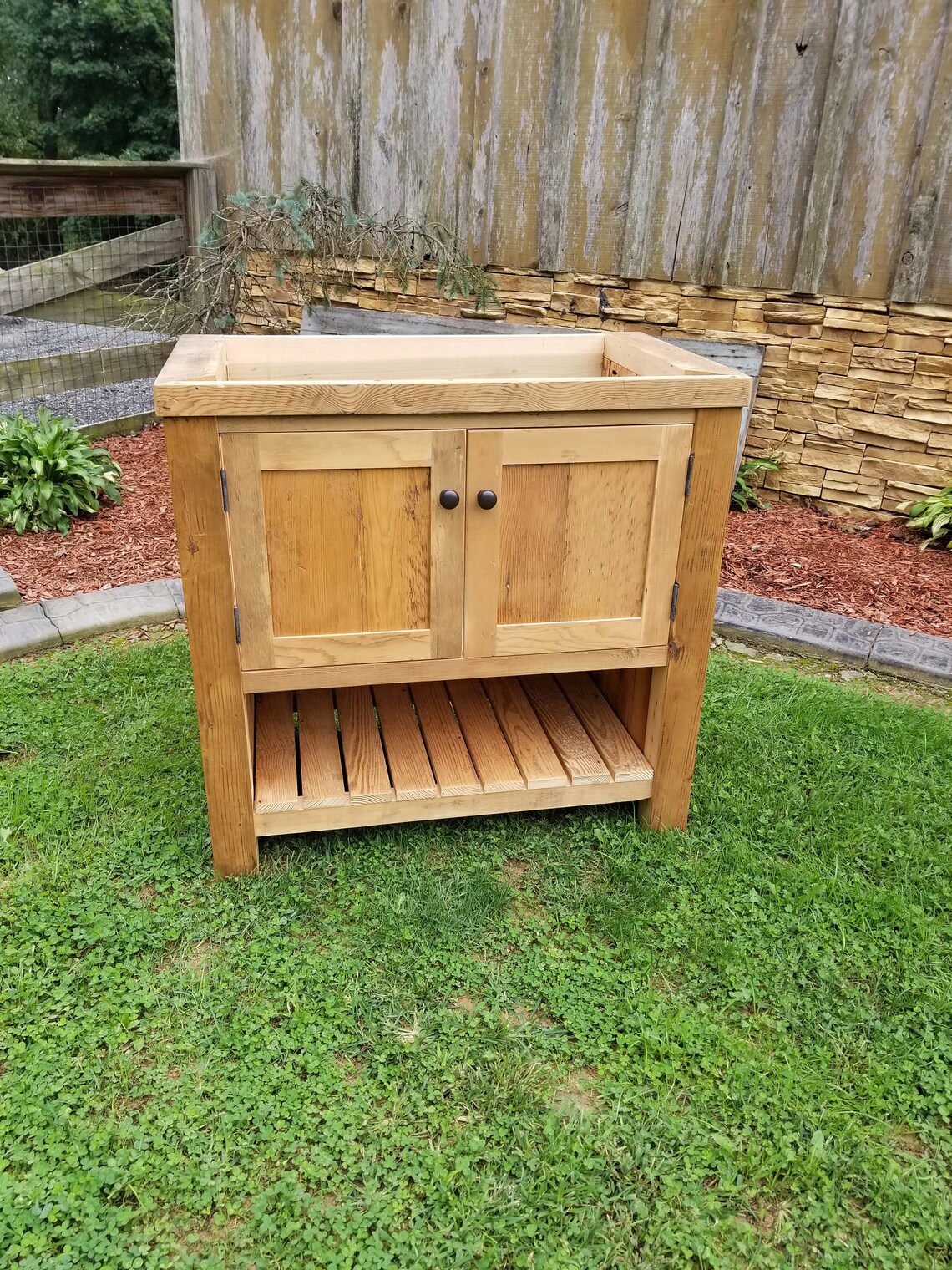 Vanidad de estilo poste de pino reclamado Vanidad de madera | Etsy