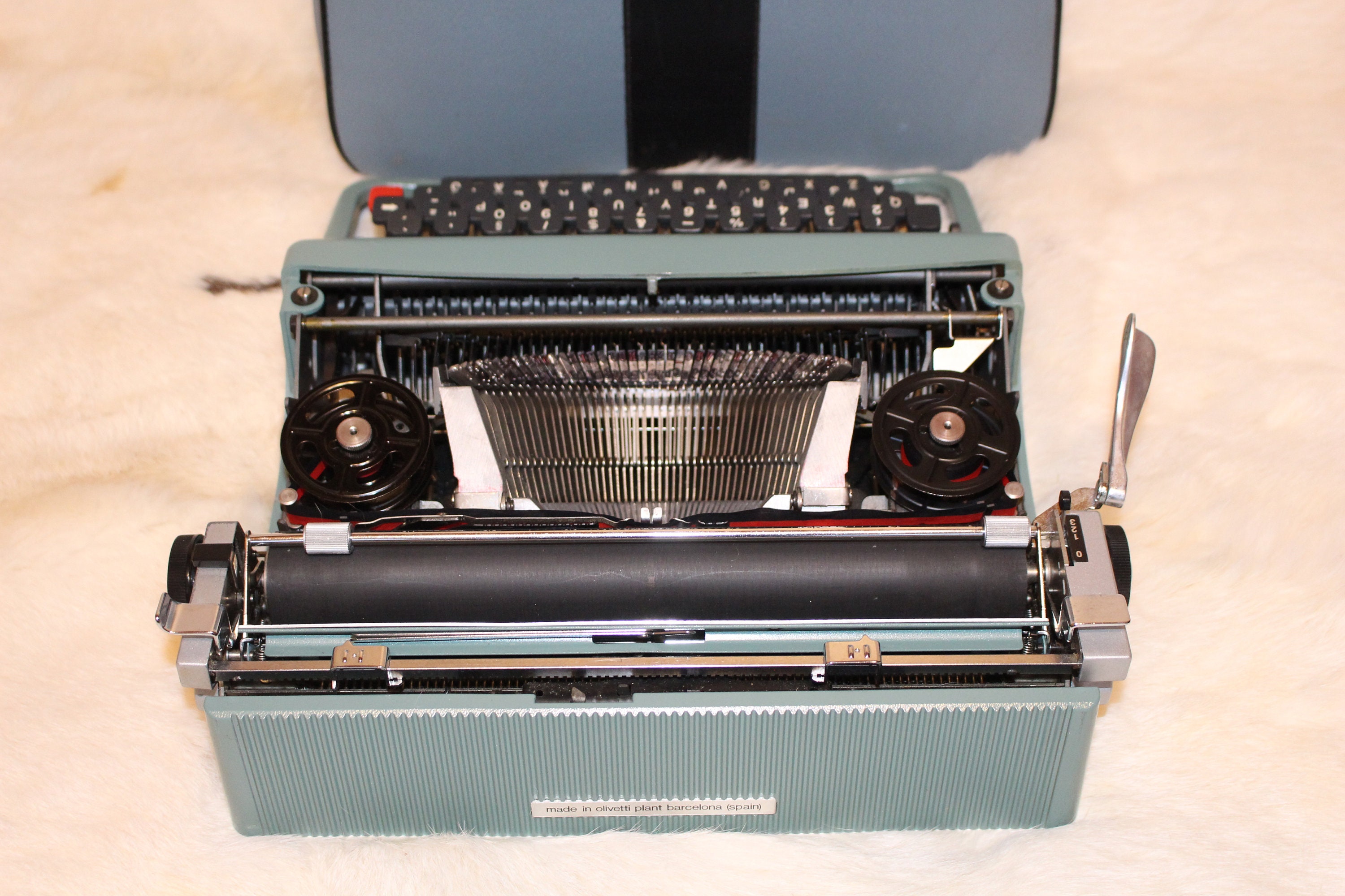 Olivetti Lettera 32 非常に良好な状態 Olivetti タイプライター