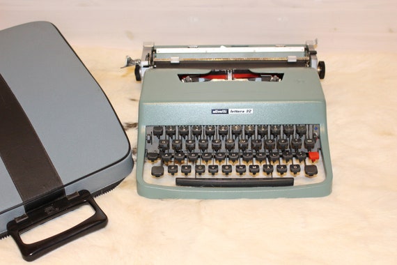 動作品 Olivetti Lettera 32 タイプライター リボン付き olivetti