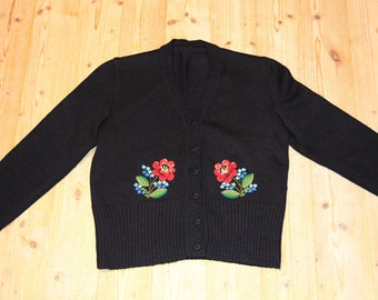 Pure wool cardigan Womens vintage wool cardigan Hand embroidered flowers Black wool cardigan Size 48