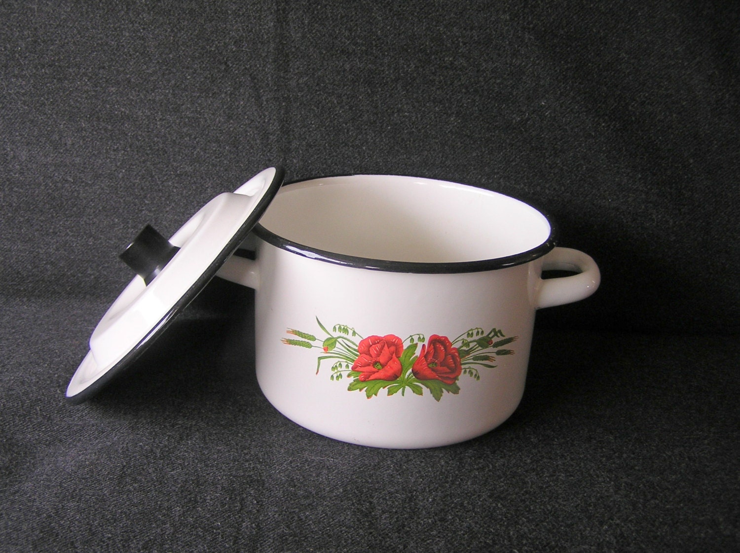 Soviet vintage enamel pot Small enamel pot with Poppy flowers Etsy