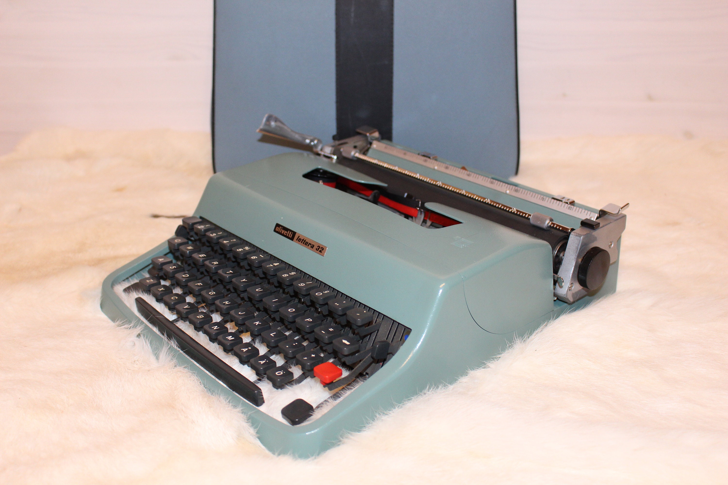 Olivetti Lettera 32 非常に良好な状態 Olivetti タイプライター