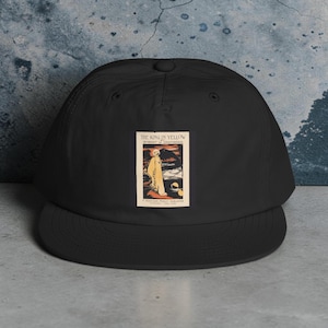 Kungen i gul hatt – Gotisk skräckkeps – Robert W. Chambers – Halloweenhatt – Dark Academia