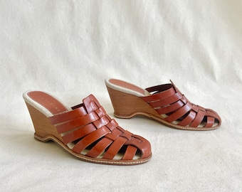 Brown Leather Gianni Bini Fisherman Wedge Sandals