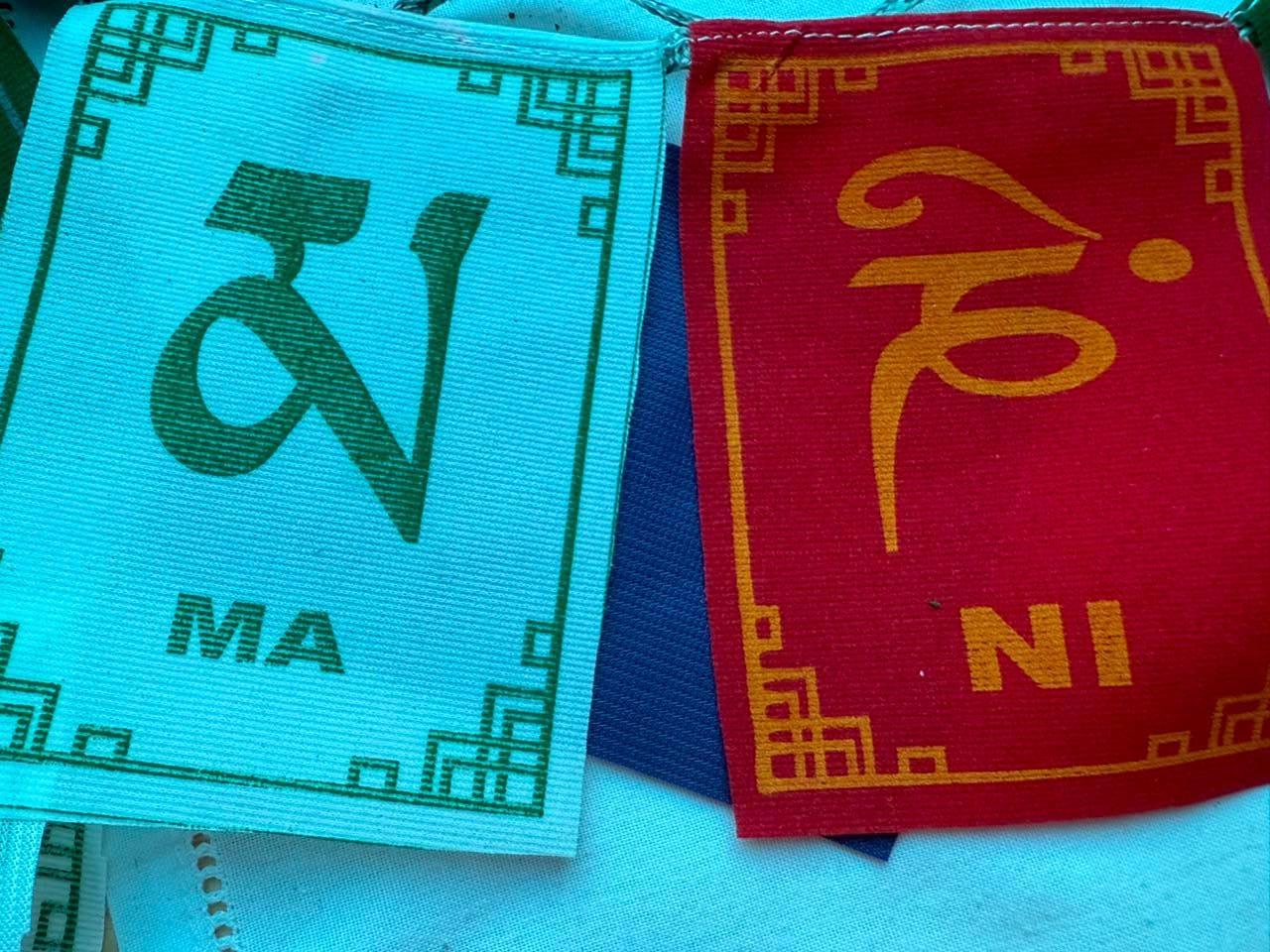 Blessed Om Mani Padme Hum Prayer Flags – Tibetan Buddhist Mantra Garland, Chenrezig Vajrayana Dharma Flags, 2 Sizes — image 9
