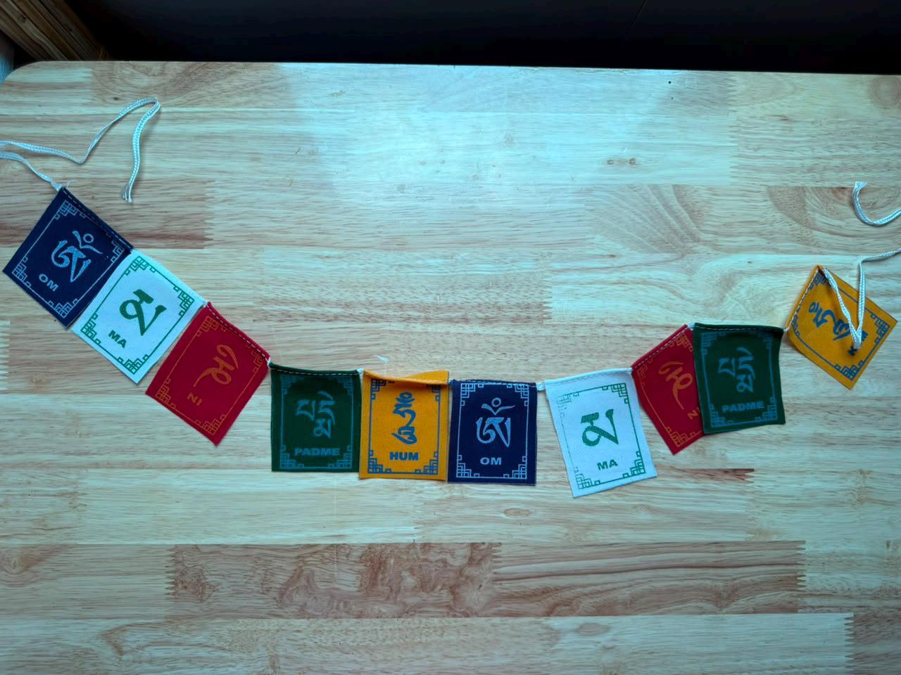Blessed Om Mani Padme Hum Prayer Flags – Tibetan Buddhist Mantra Garland, Chenrezig Vajrayana Dharma Flags, 2 Sizes — image 2