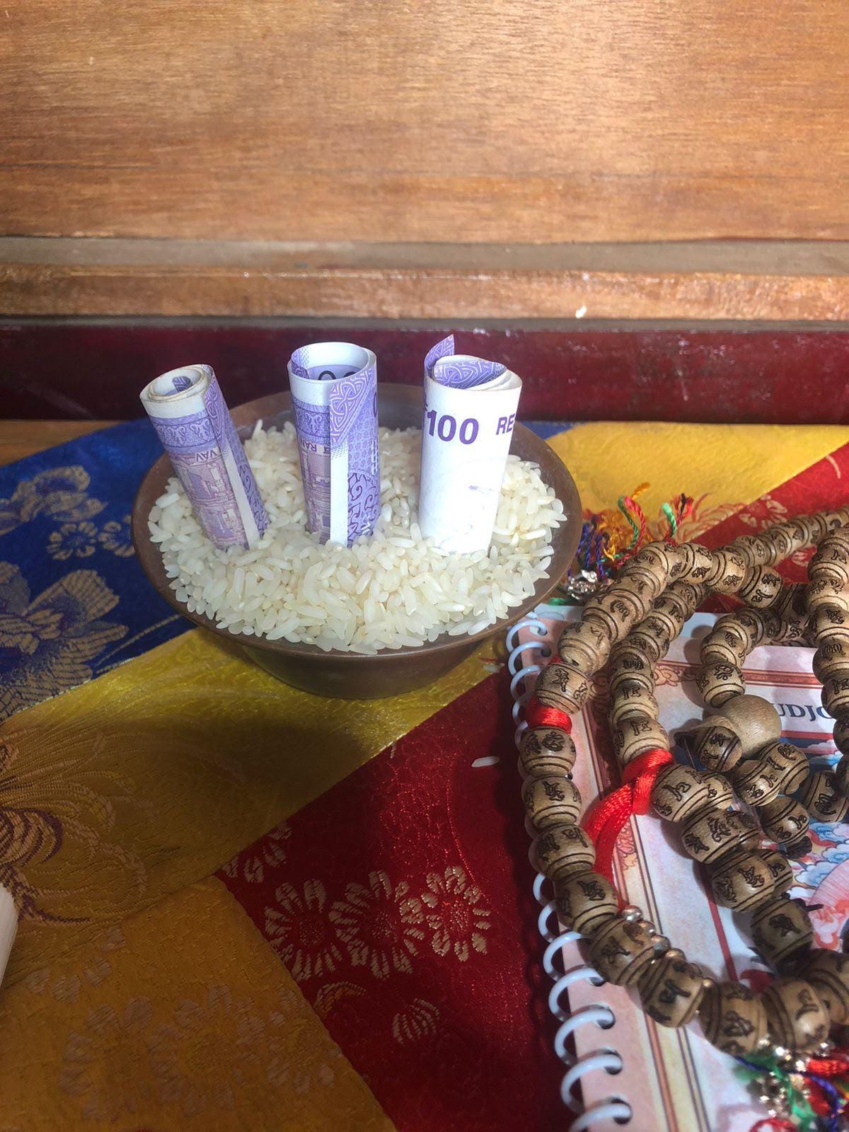 Blessed Vietnamese Agarwood Mala, 108 Beads, 8mm Om Mani Padme Hum Engraved — image 10