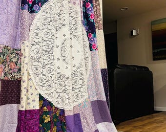 Cortina de ducha de patchwork boho: encaje vintage, crochet y algodón