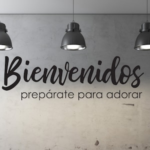 Vinilo calcomanía / "Bienvenidos preparate para adorar" / "Bienvenidos prepárate para adorar" ESPAÑOL / Puerta Signo Iglesia Santuario de Adoración
