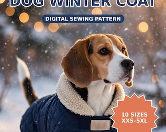 Pode incluir: Um beagle veste um casaco de inverno acolchoado azul-marinho para cães com uma gola de lã cor de creme. O texto diz DOG WINTER COAT, DIGITAL SEWING PATTERN, 10 SIZES XXS-5XL e by RumBloom. O casaco tem um fecho retangular bege.