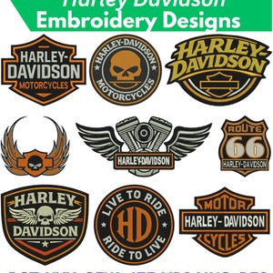 Può includere: Una collezione di nove disegni per ricamo Harley Davidson con vari loghi, tra cui scudi, un teschio, ali, un motore di motocicletta ed emblemi della Route 66 in arancione, nero e bianco. Il testo include Harley Davidson, Motorcycles, Live to Ride e Route 66.