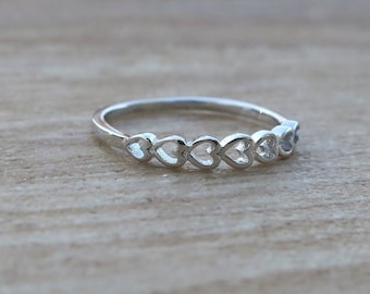 Adorable Vintage 925 Sterling Silver Heart Stacking Ring