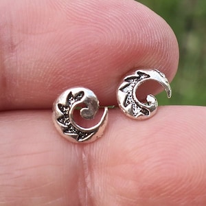 Vintage 925 Sterling Silver Tribal Stud Earrings