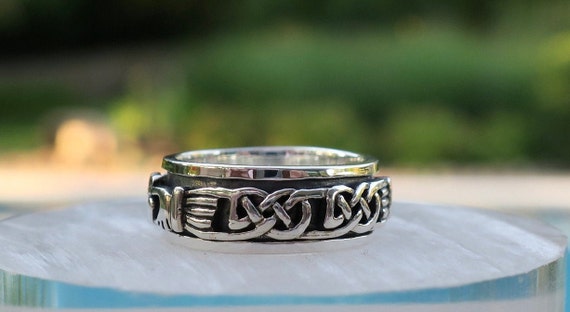Claddagh spinner ring sale