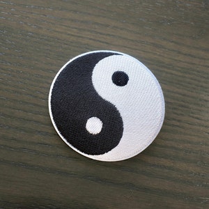 Embroidered Yin Yang Iron On Patch