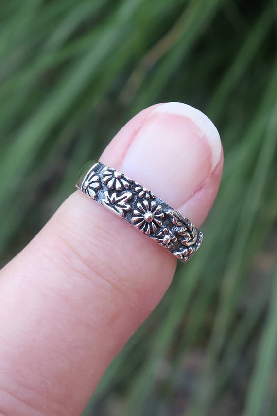 Vintage Flower Silver Layer Ring main image 1