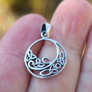 925 Sterling Silver Celtic Wave Pendant