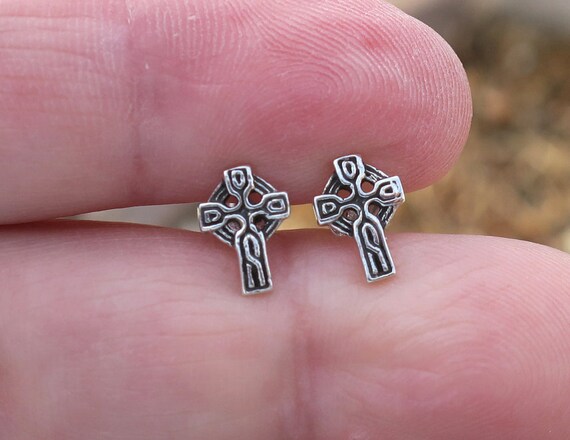 Exquiste Sterling Silver 925 Vintage Cross Celtic Silver Earrings Exquiste Sterling Silver 925 Vintage Cross Celtic Silver Earrings