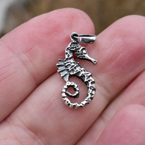 925 Sterling Silver Seahorse Pendant