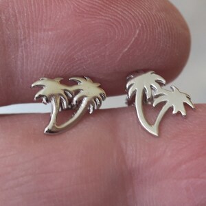 Vintage 925 Sterling Silver Palm Tree Stud Earrings