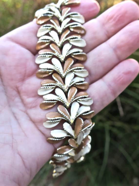 Amazing Coro Pegasus Enamel Leaf Bracelet