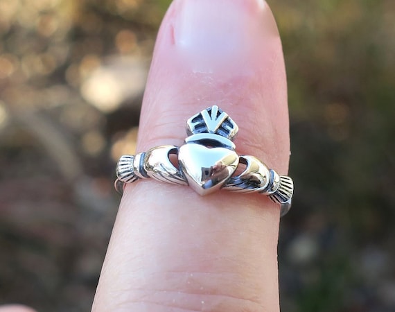 Claddagh ring etsy best sale