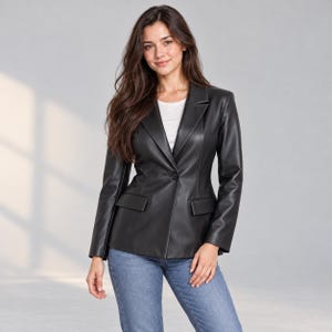 Women's Black Leather Look Blazer - Single Button Tailored Jacket - Notched Lapel Long Sleeve Office Wear