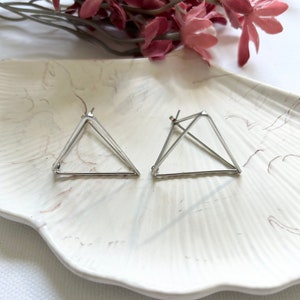 Triangle earrings, earrings dangle, modern earrings, triangular earrings, silver geometric earrings, 3D silver earrings, gold earrings
