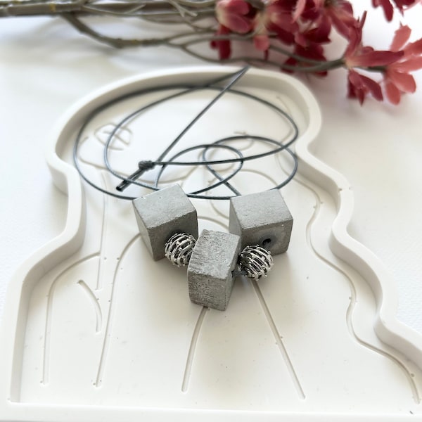 Gray concrete necklace, concrete cubes necklace, concrete pendant, concrete jewelry, concrete cement art, modern jewelry, concrete art
