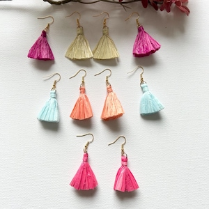 Raffia earrings, tassel raffia earrings, dangle earrings, boho tassel earrings, summer raffia earrings, coastal earrings, boho lover gift
