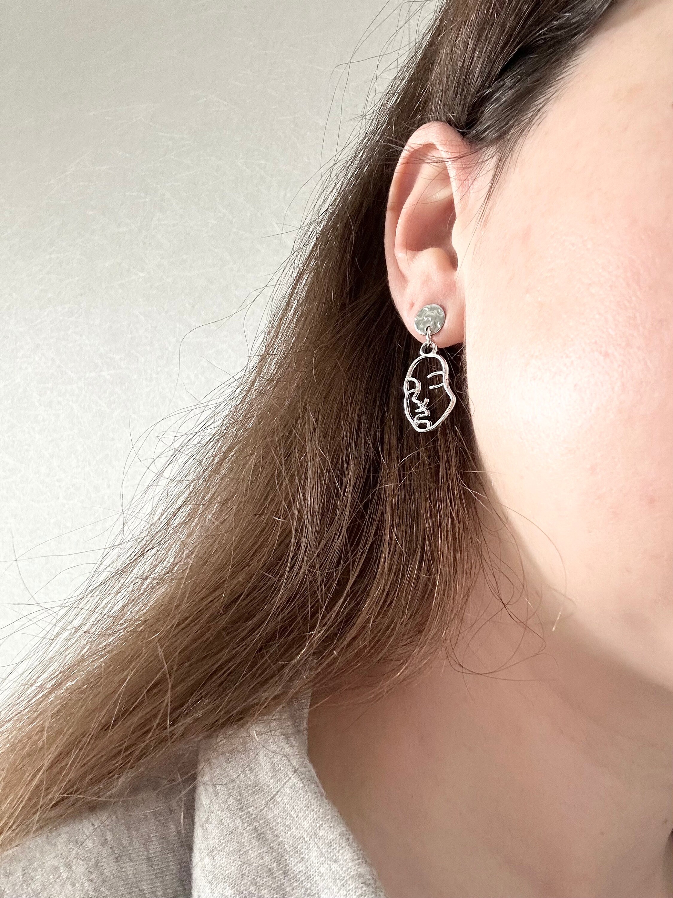 Orecchini Pendenti Con Volto Umano - Design Moderno | Metallico | Nichel Free | Per Donne E Ragazze - Foto 6