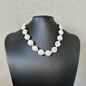 White shell necklace, shell necklace, bridal necklace, wedding day gift, bridesmaid jewelry, choker necklace, white coin necklace