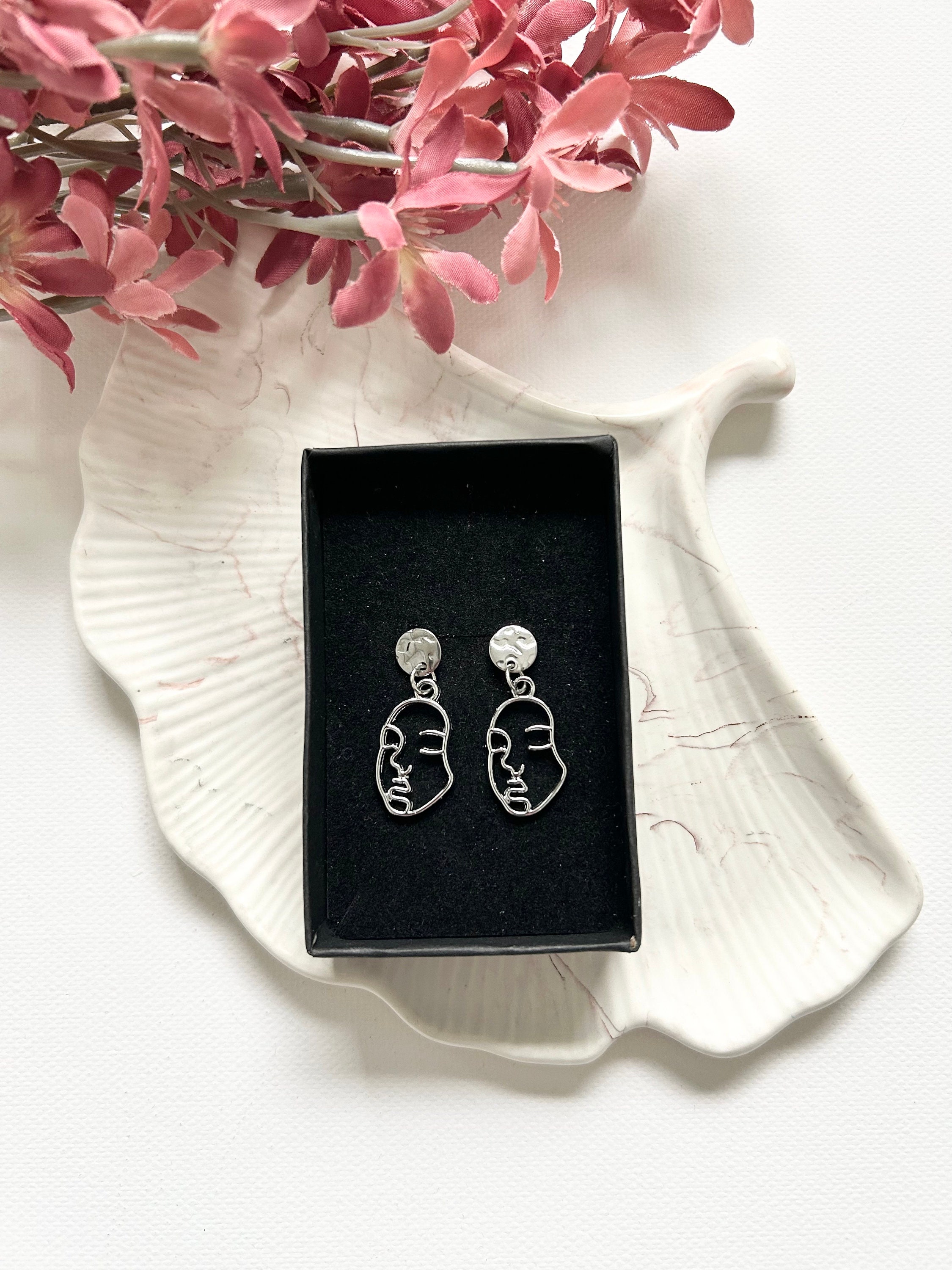 Orecchini Pendenti Con Volto Umano - Design Moderno | Metallico | Nichel Free | Per Donne E Ragazze - Foto 4