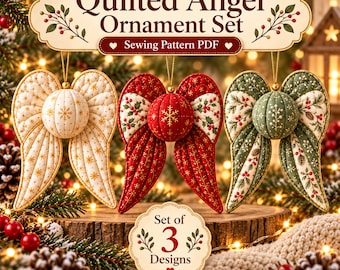 Puede incluir: Un conjunto de tres adornos de ángel acolchados con diseños en blanco, rojo y verde con patrones de copos de nieve dorados y acebo. El texto dice Quilted Angel Ornament Set Sewing Pattern PDF y Set of 3 Designs. Cada adorno es redondo.