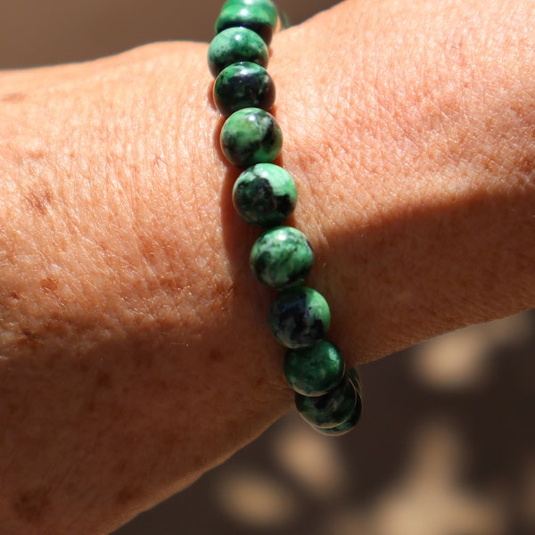 VARISCITE BRACELET, Beautiful Deep Greens, 8mm Round Beads, Pewter Accent, On Stretch Cord