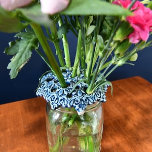 Blumenfrosch - Handgemachte Keramikdekoration für Blumenarrangements