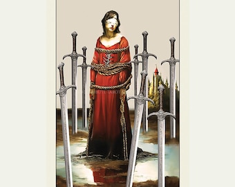 Könnte beinhalten: Eine Tarotkarte mit dem Titel VIII SWORDS zeigt eine Figur in einem roten Kleid, die mit verbundenen Augen und Seilen gefesselt in flachem Wasser steht. Acht aufrecht stehende Schwerter umgeben die Figur, im Hintergrund ein Schloss.